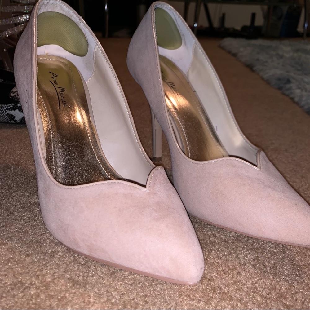 Nude faux felt heels S10